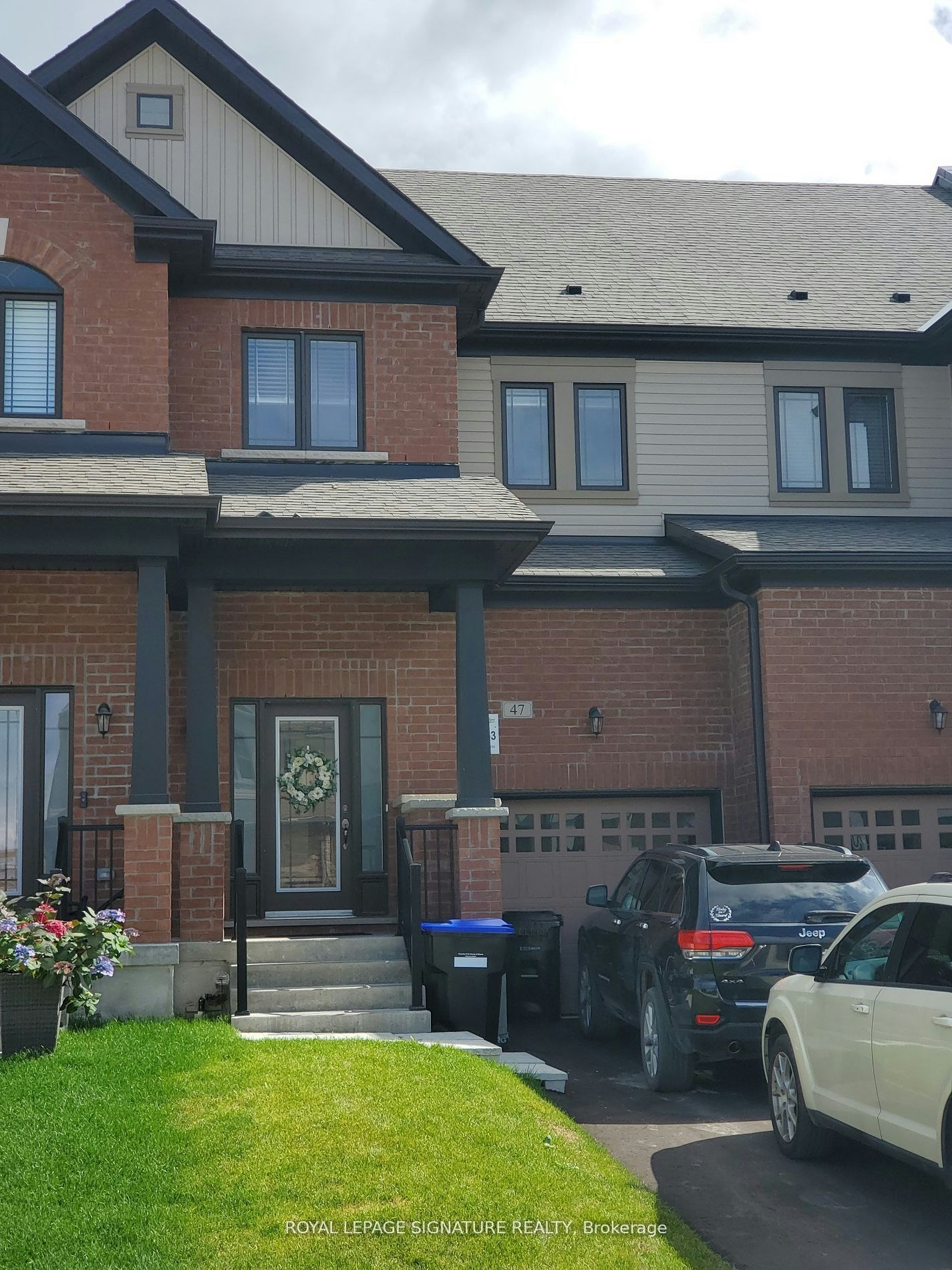 47 Lorne Thomas Place, New Tecumseth, ON, L9R 0T8 - 2