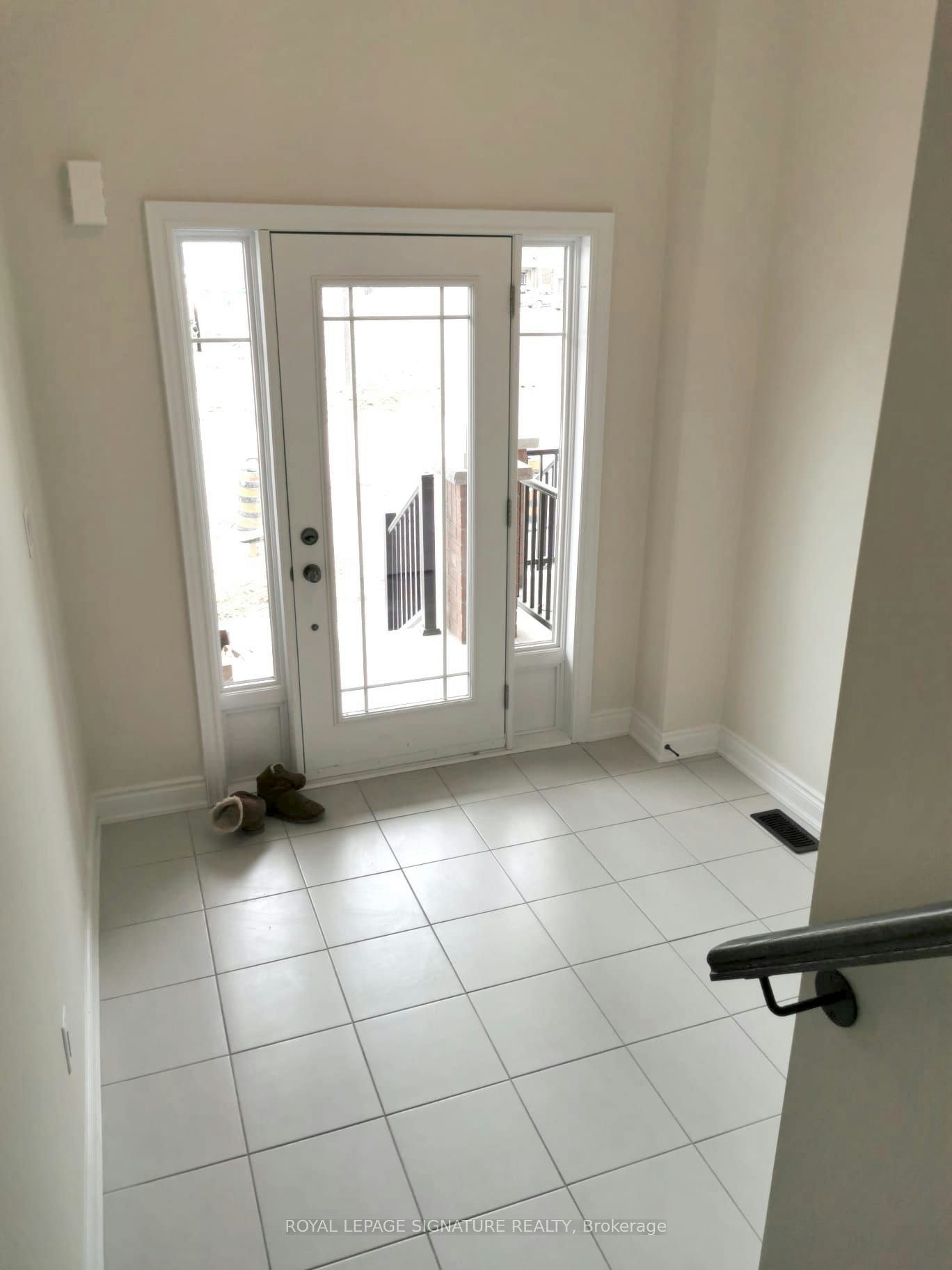 47 Lorne Thomas Place, New Tecumseth, ON, L9R 0T8 - 8