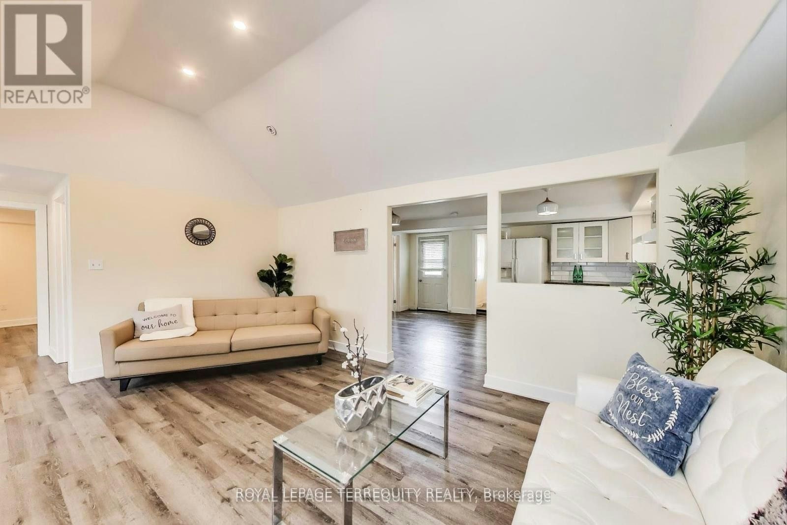 3251 Ravenshoe Road, Georgina, ON, L0G 1R0 - 7