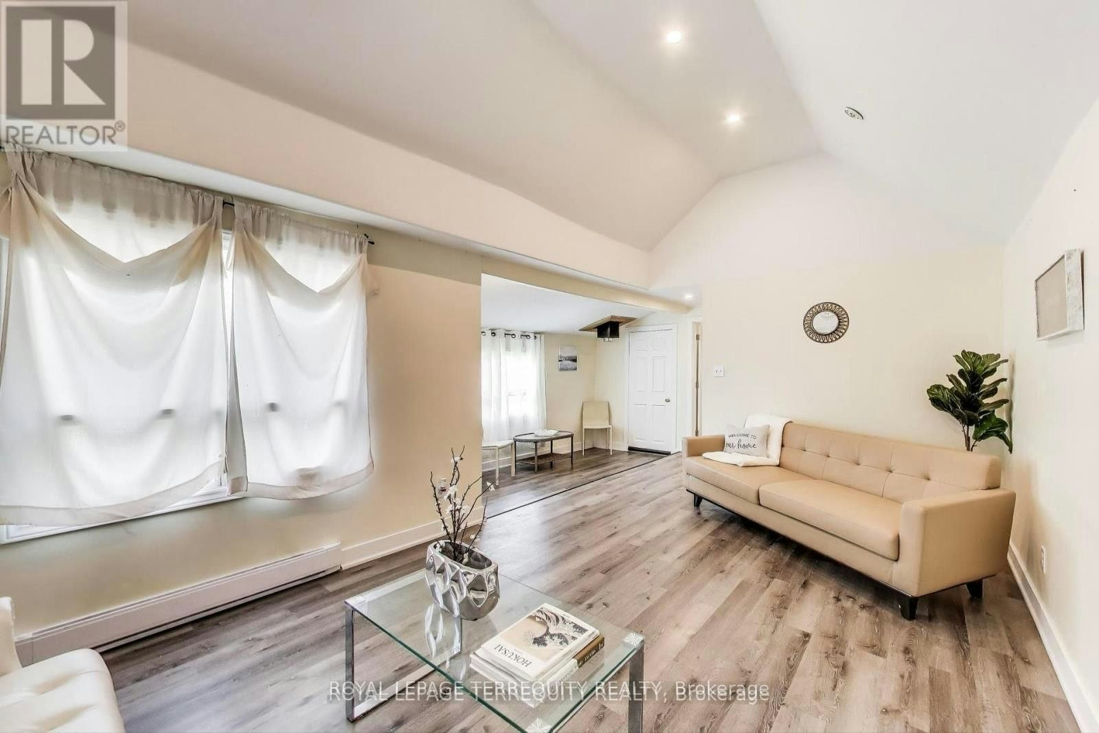 3251 Ravenshoe Road, Georgina, ON, L0G 1R0 - 6