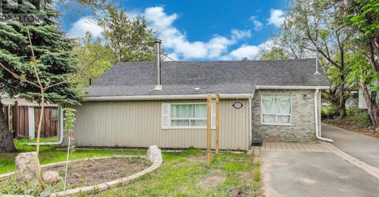 3251 Ravenshoe Road, Georgina, ON, L0G 1R0 - 2