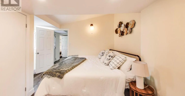 3251 Ravenshoe Road, Georgina, ON, L0G 1R0 - 14