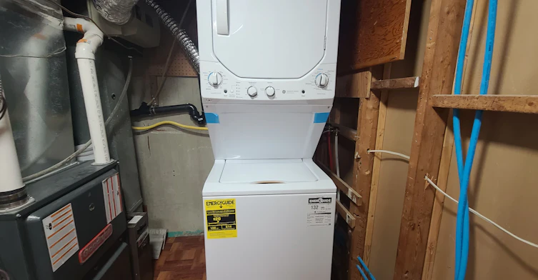 Lower Unit-23 Glass Drive, Aurora, ON, L4G 2E5 - 7