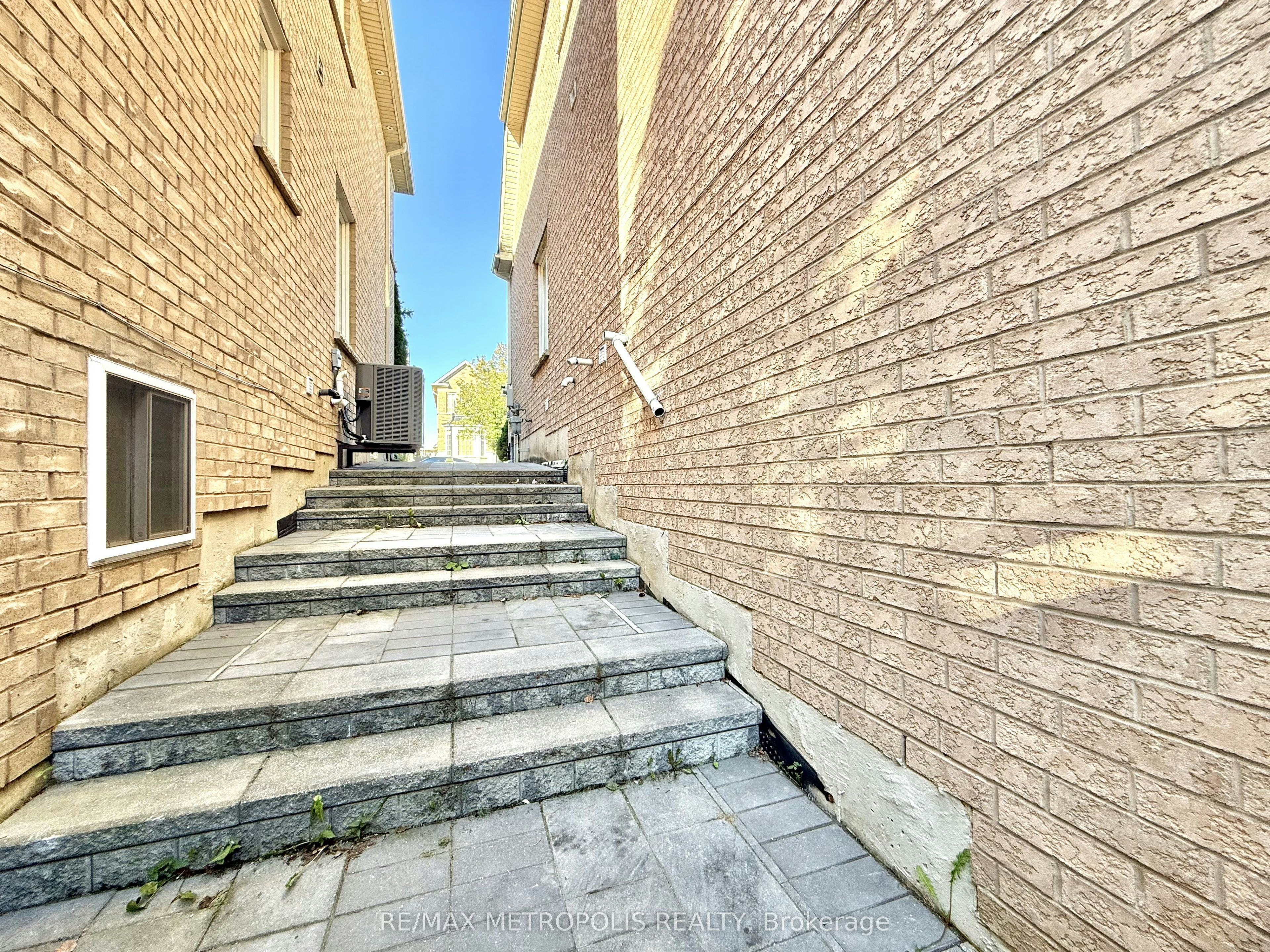 BSMT-235 Riverwalk Drive, Markham, ON, L6B 0H1 - 12
