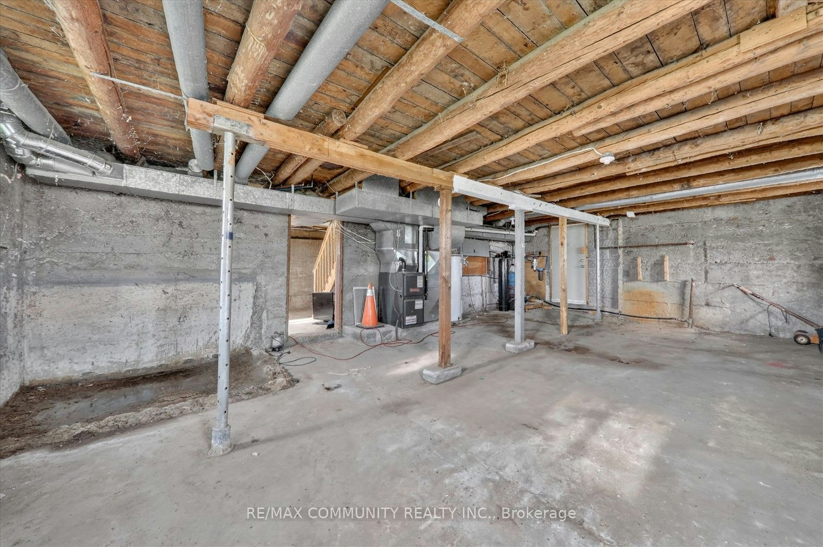 6 Sunkist Road, Georgina, ON, L0E 1N0 - 42