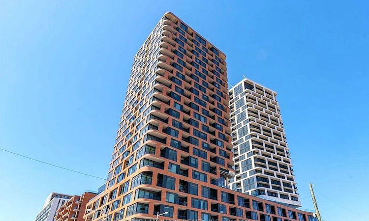 E920-56 Andre De Grasse Street