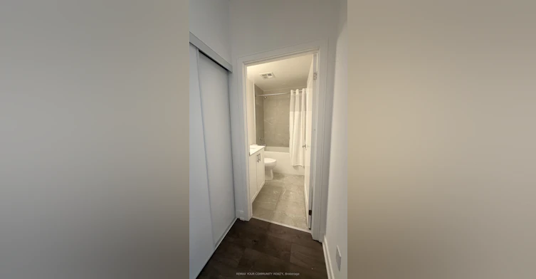 907-705 Davis Drive, Newmarket, ON, L3Y 2R2 - 9