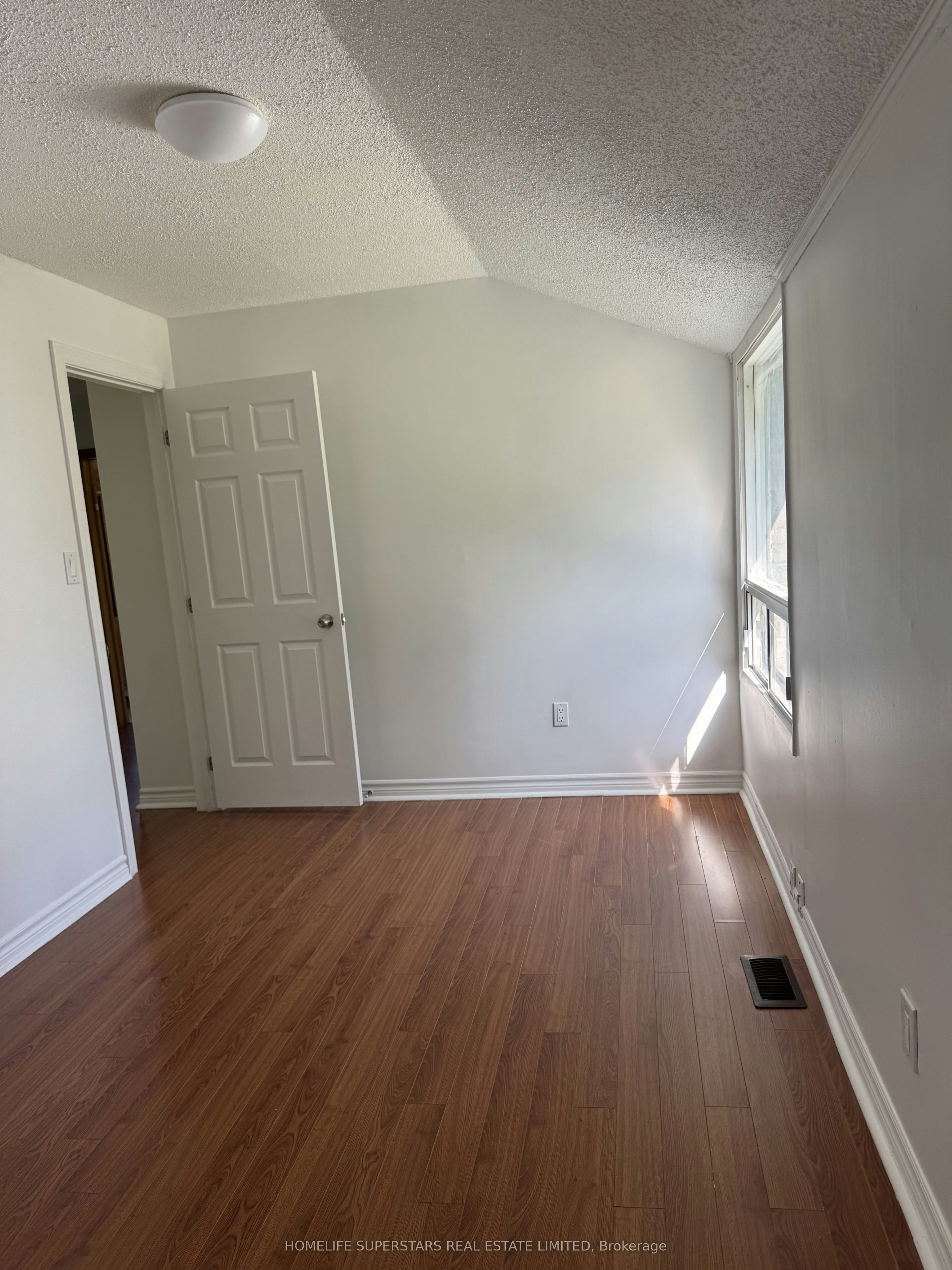 564A Lake Drive S, Georgina, ON, L4P 1S8 - 7