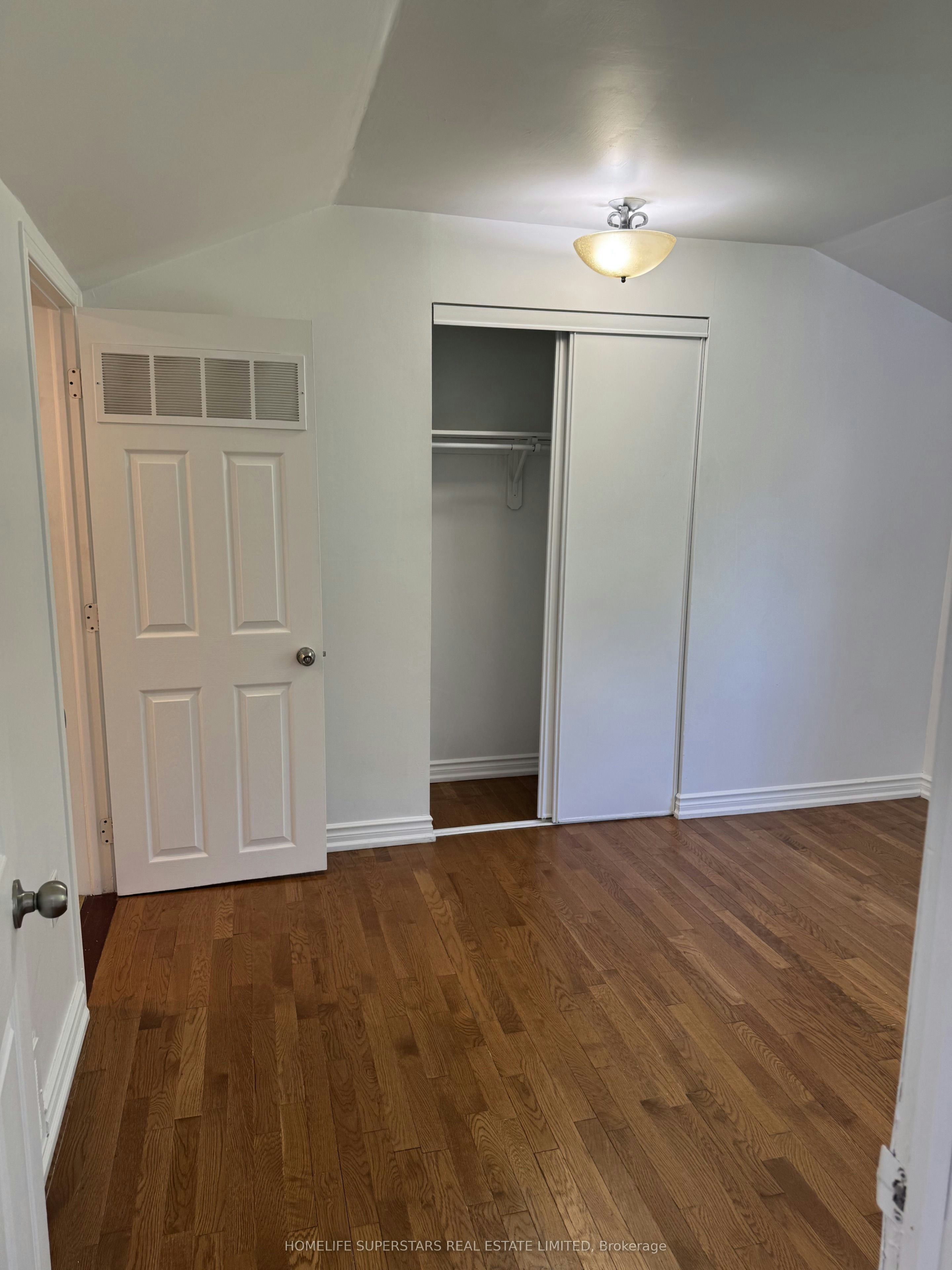 564A Lake Drive S, Georgina, ON, L4P 1S8 - 4