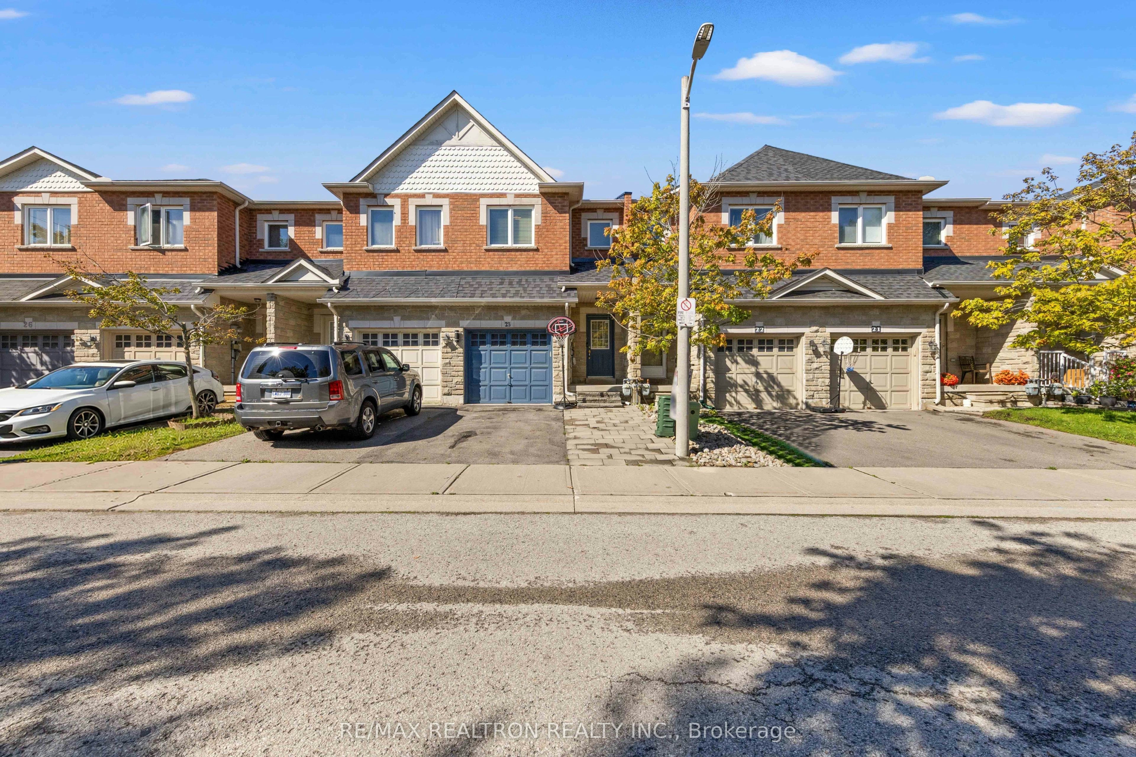 23-56 North Lake Road, Richmond Hill, ON, L4E 0G5