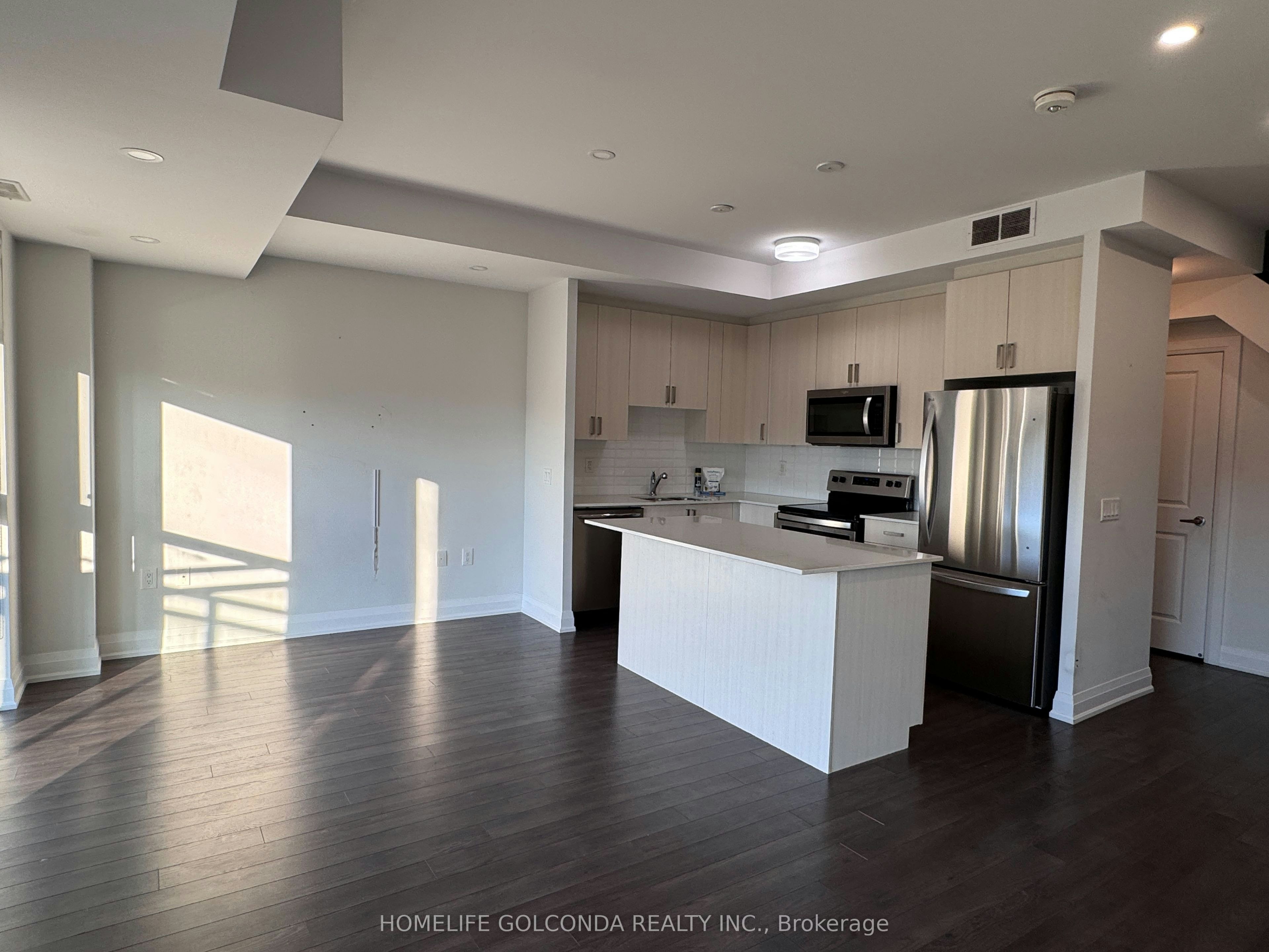 A403-5309 Highway 7 Street, Vaughan, ON, L4L 0B4 - 2
