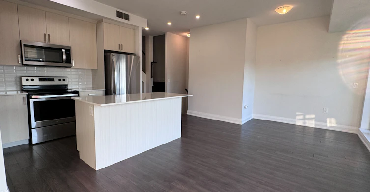A403-5309 Highway 7 Street, Vaughan, ON, L4L 0B4 - 4