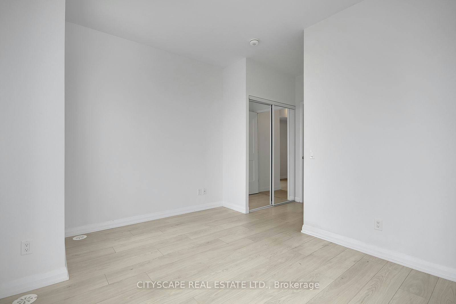 TH 53-1020 Portage Parkway, Vaughan, ON, L4K 0K3 - 27