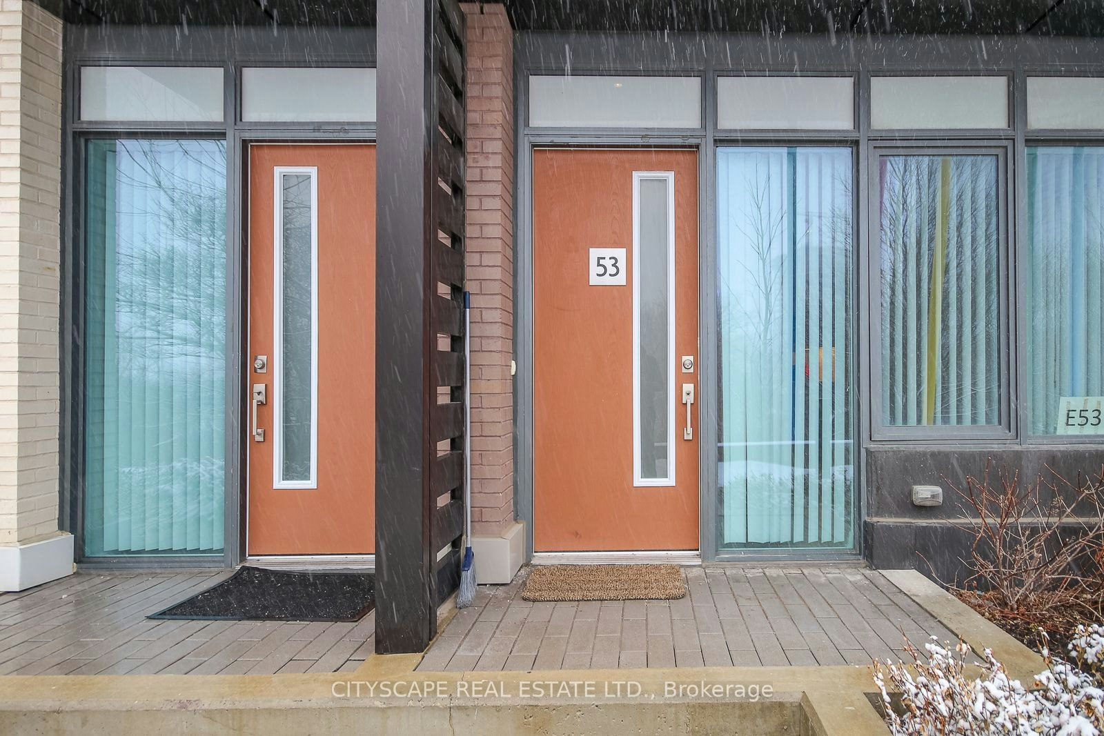 TH 53-1020 Portage Parkway, Vaughan, ON, L4K 0K3 - 2