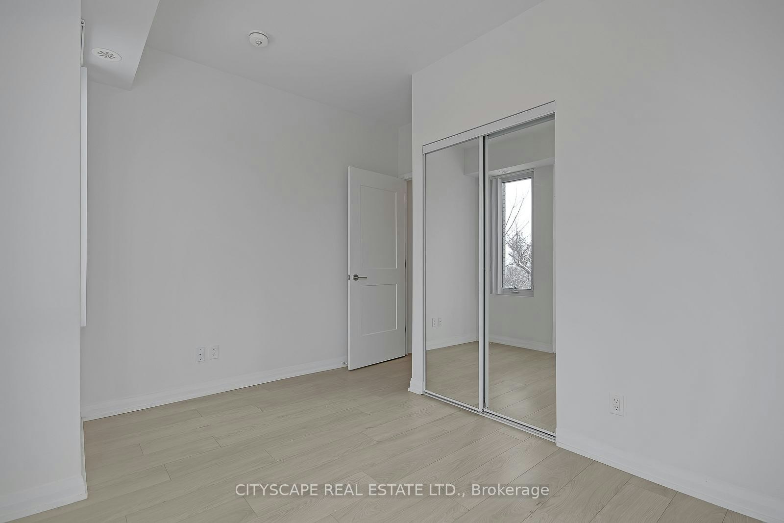 TH 53-1020 Portage Parkway, Vaughan, ON, L4K 0K3 - 19