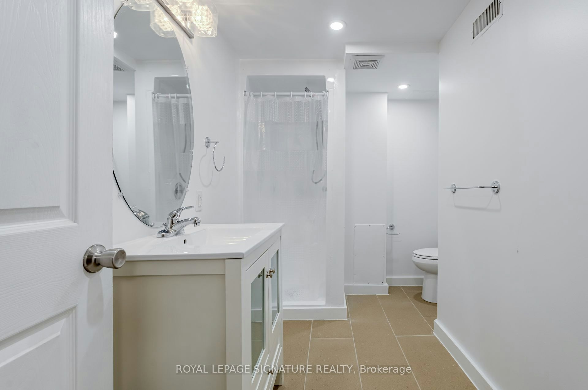 Bsmt-183 Britannia Avenue, Bradford West Gwillimbury, ON, L3Z 1A4 - 11