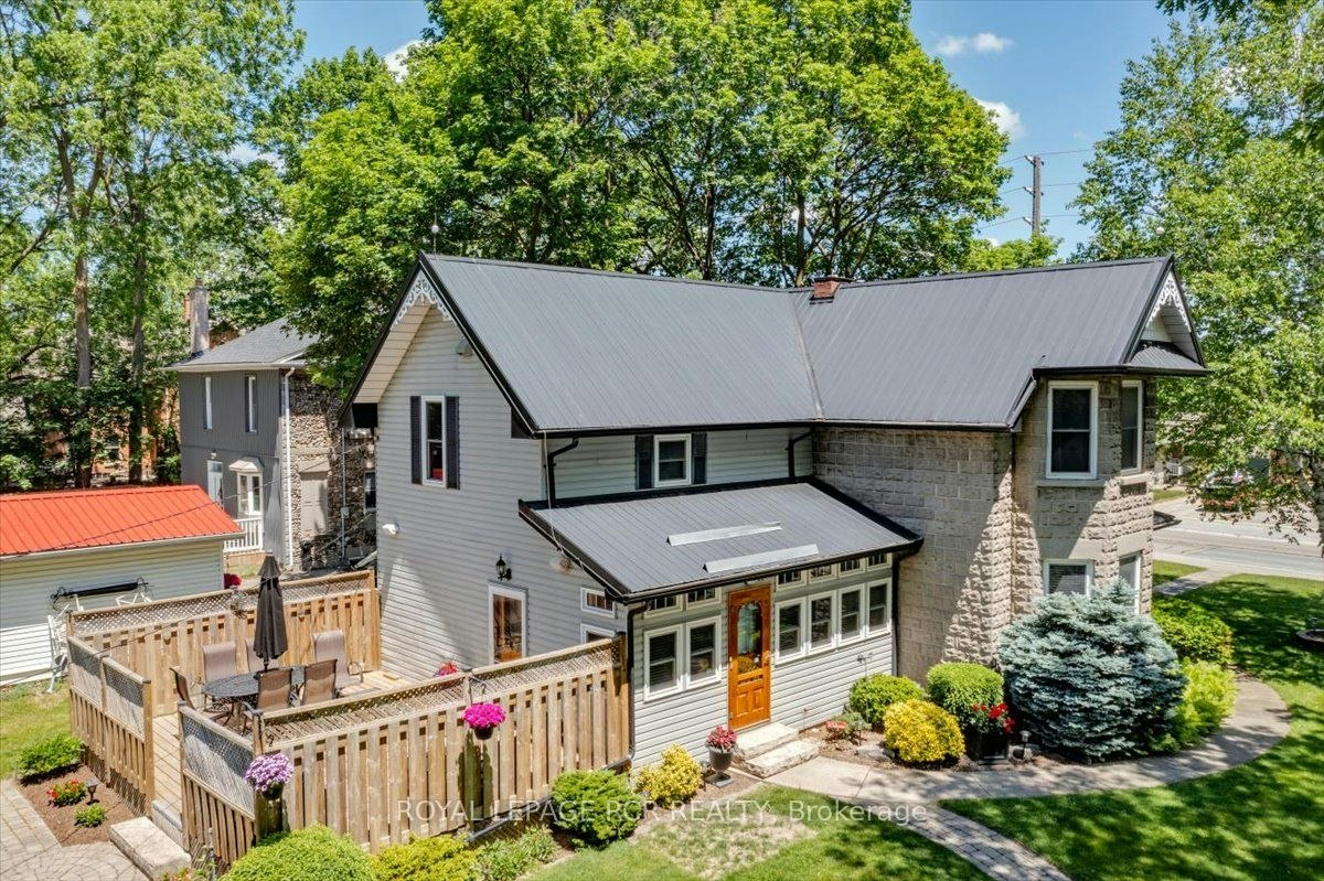 20314 Leslie Street, East Gwillimbury, ON, L0G 1R0