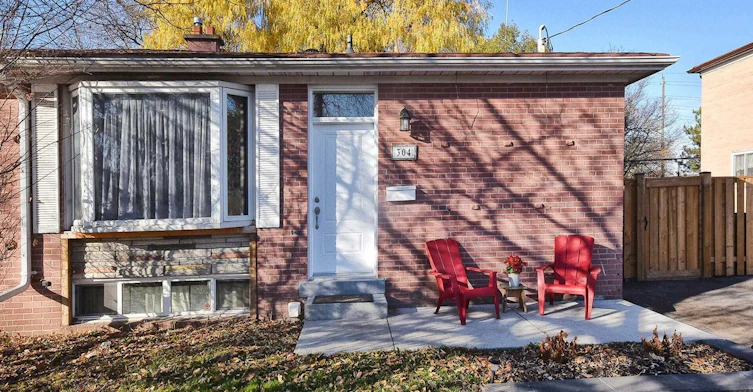 Main Fl-304 Demaine Crescent, Richmond Hill, ON, L4C 2W5 - 2