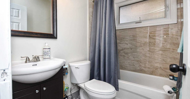 Main Fl-304 Demaine Crescent, Richmond Hill, ON, L4C 2W5 - 10