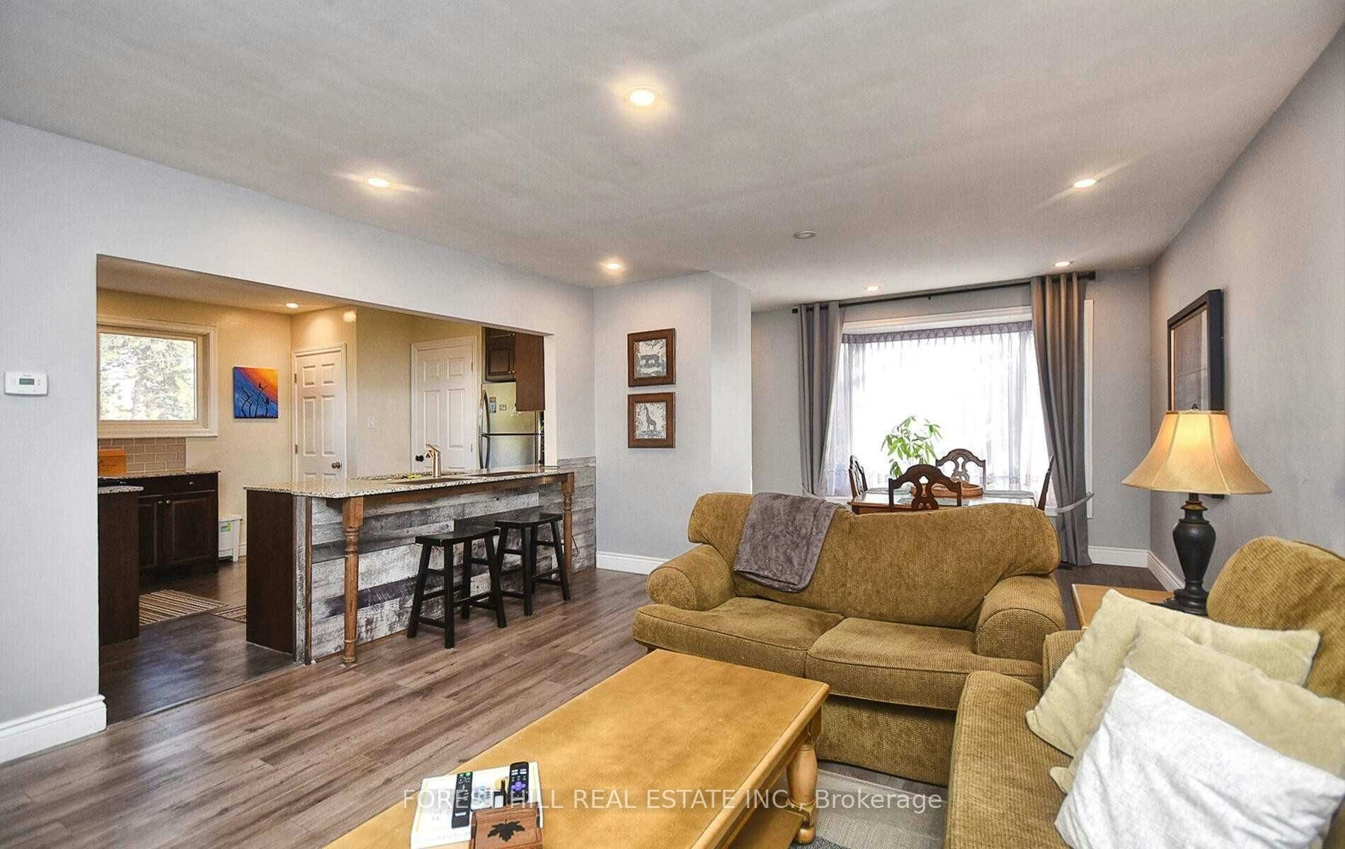 Main Fl-304 Demaine Crescent, Richmond Hill, ON, L4C 2W5 - 5