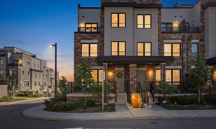9-40 Baynes Way