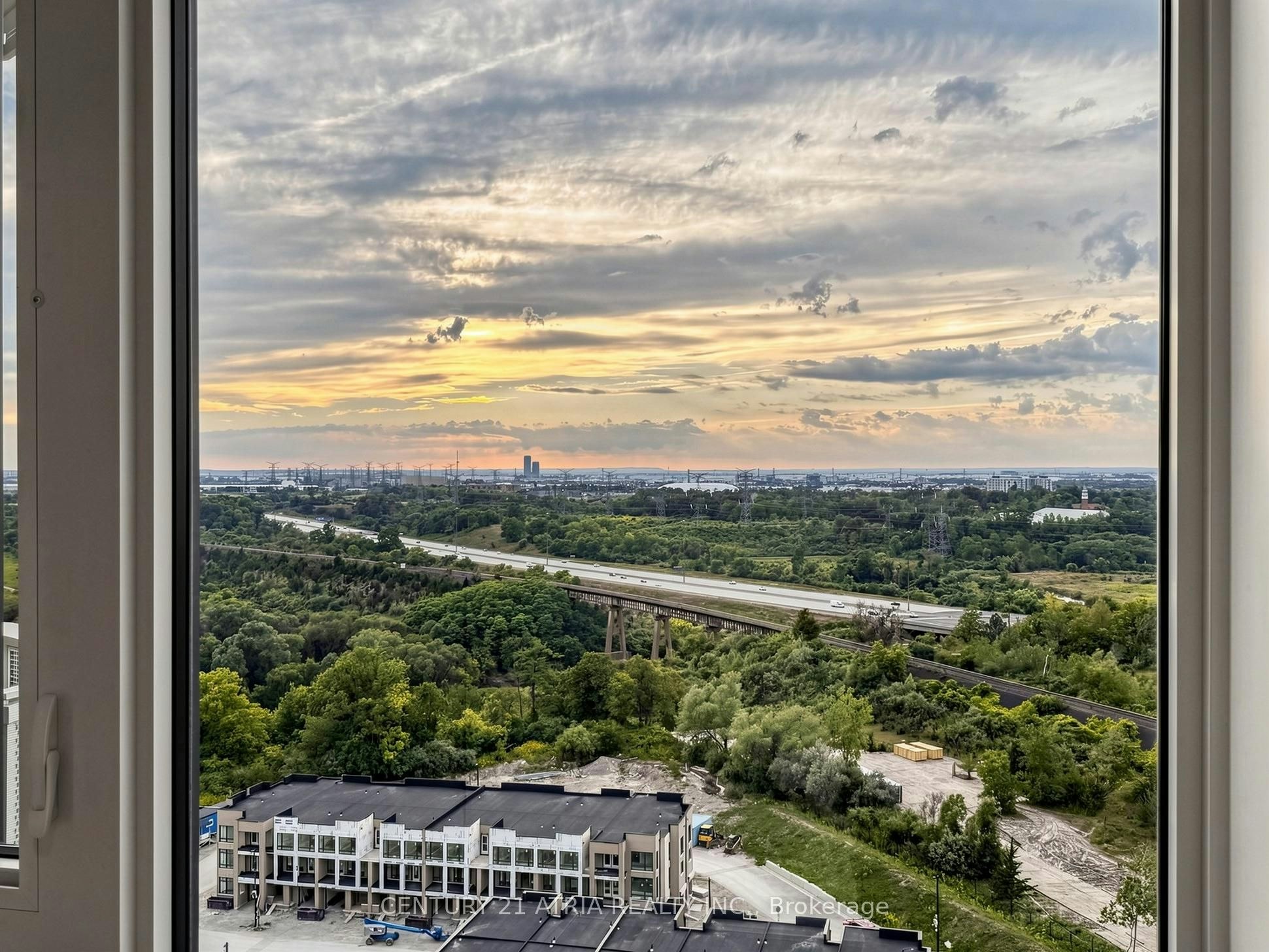 1609-10 Flavelle Trail, Vaughan, ON, L4L 0M9 - 29