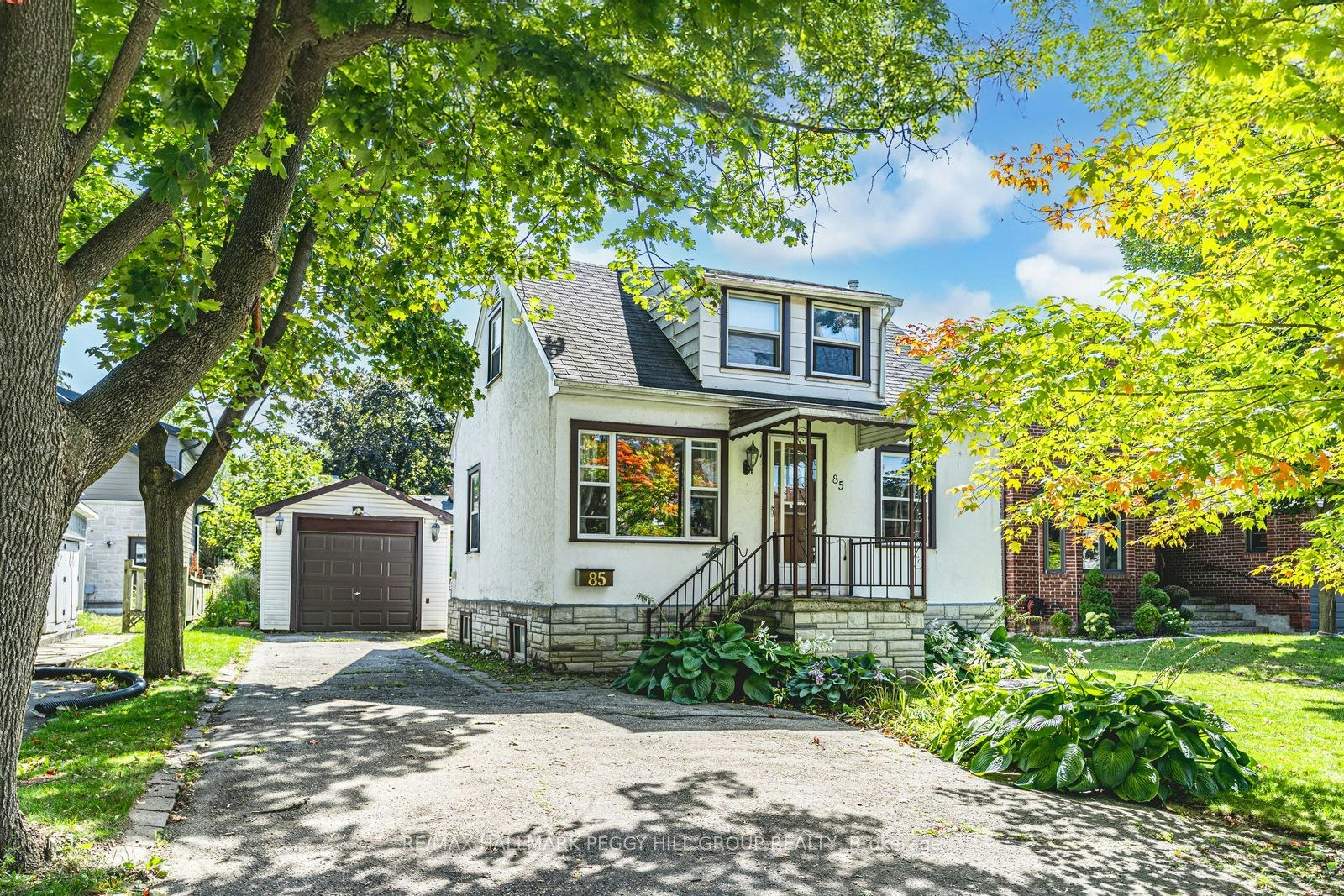 85 Tyler Street, Aurora, ON, L4G 2N4
