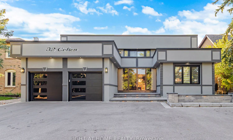 32 Colton Crescent S