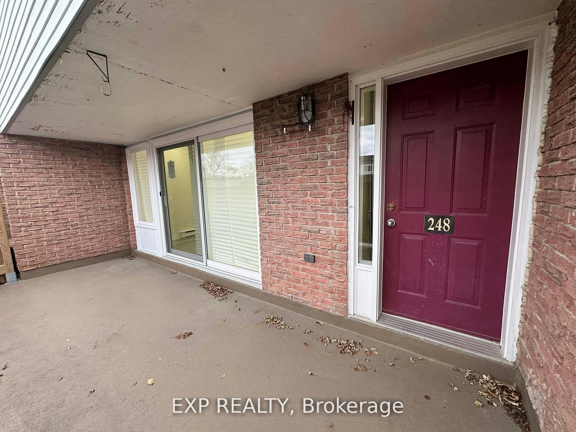120-248 Milestone Crescent, Aurora, ON, L4G 3M2