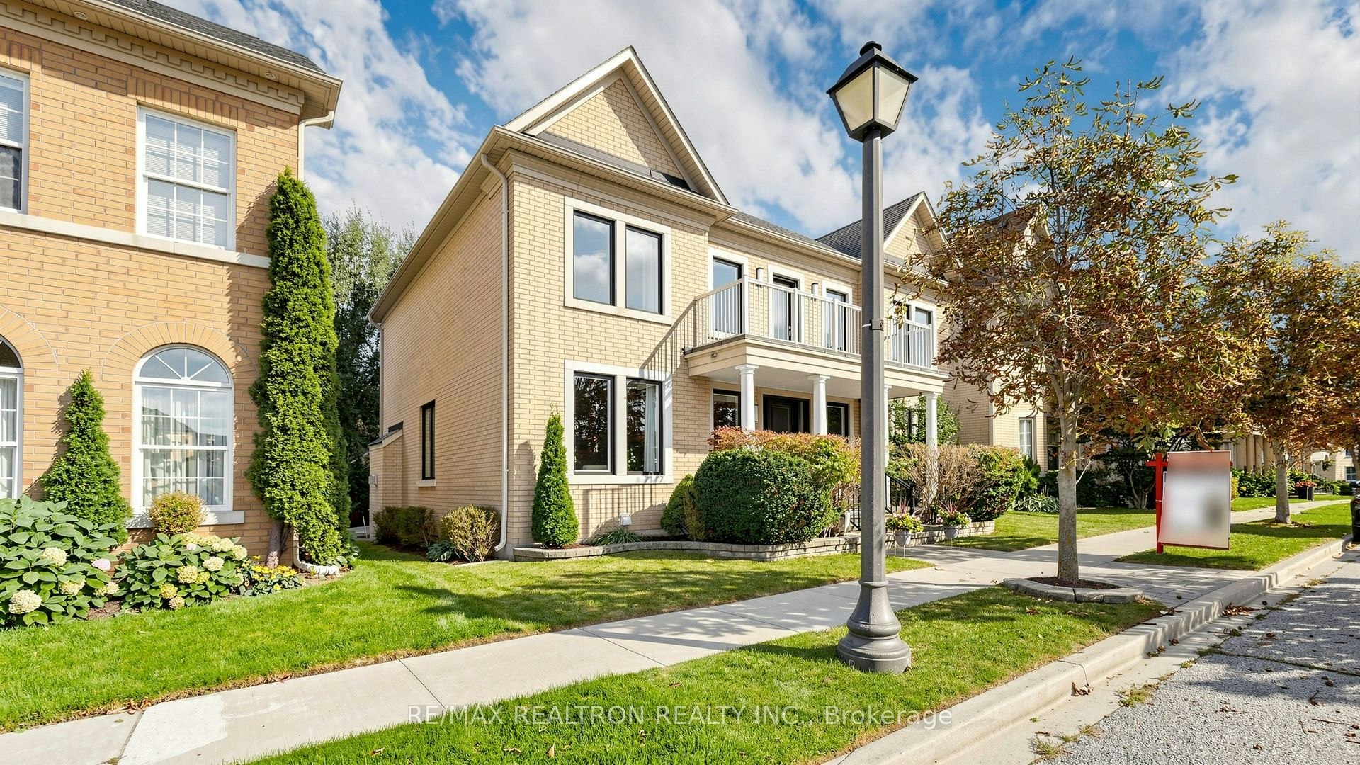 9 Gardon Avenue, Markham, ON, L6C 0A5