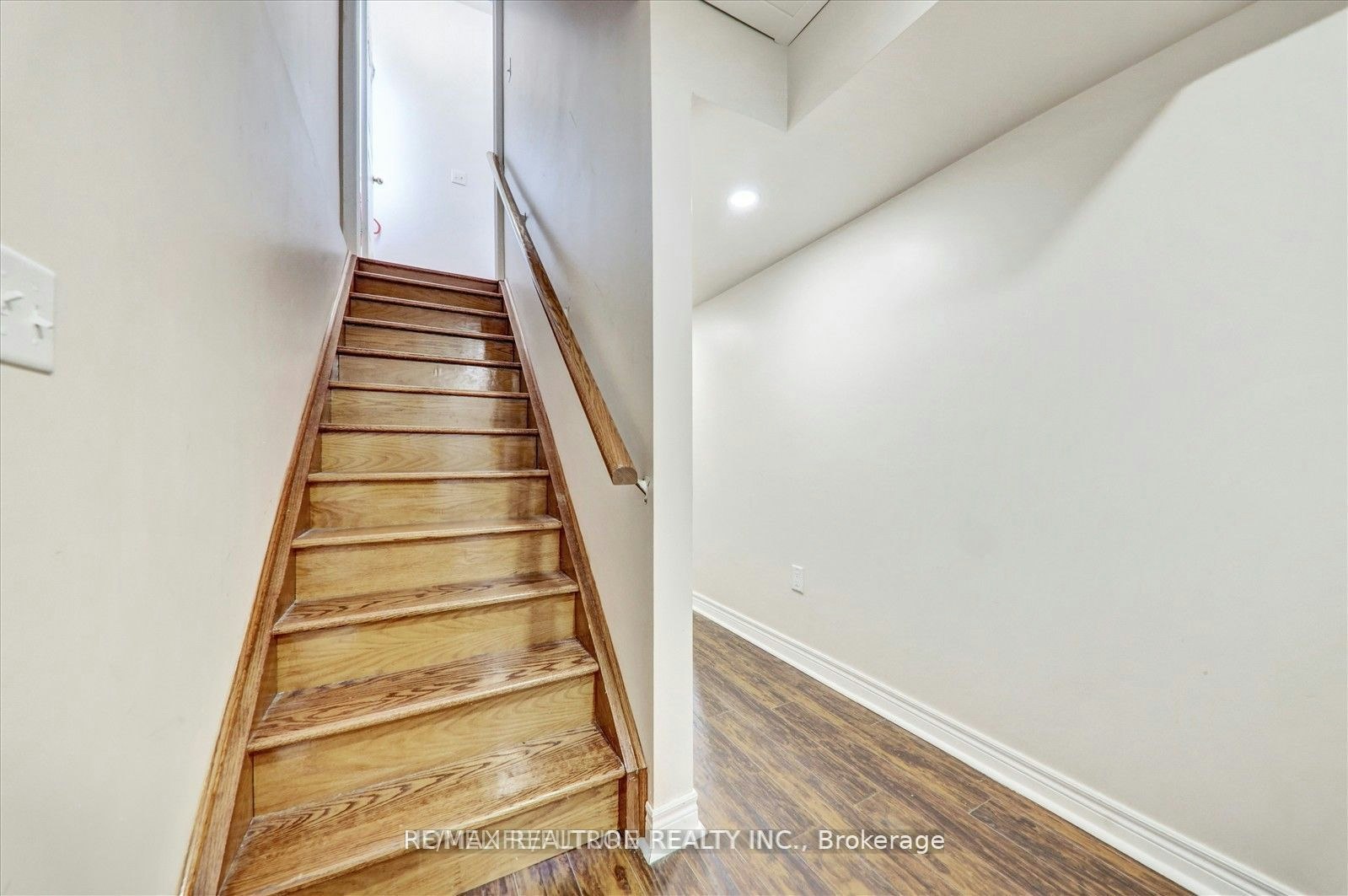 Basement -65 Kincaid Lane, Markham, ON, L3S 0B9 2