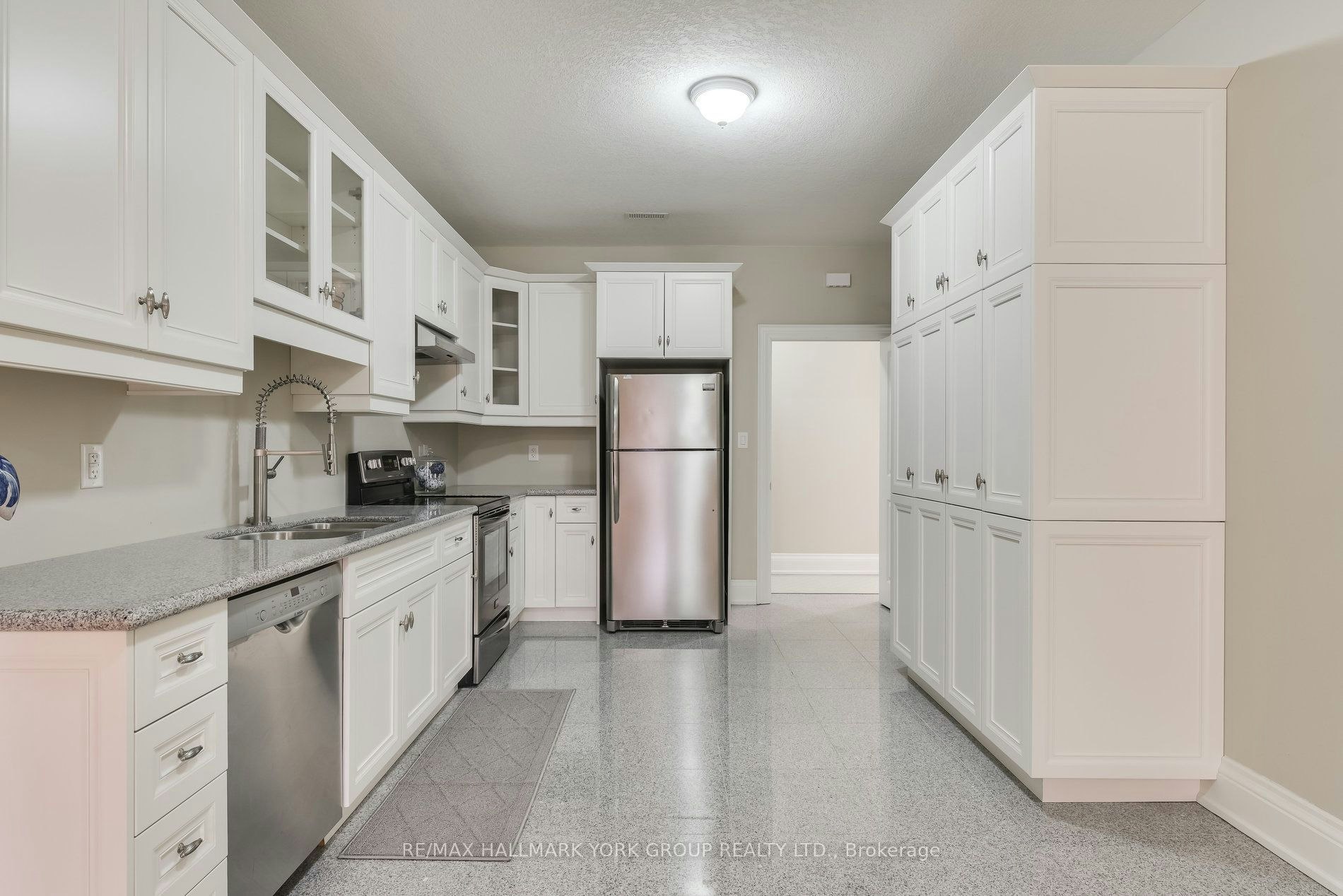 A-13086 Keele Street, King, ON, L7B 1A5 - 6