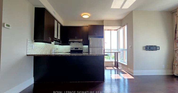 512-57 Upper Duke Crescent, Markham, ON, L6G 0B8 - 4