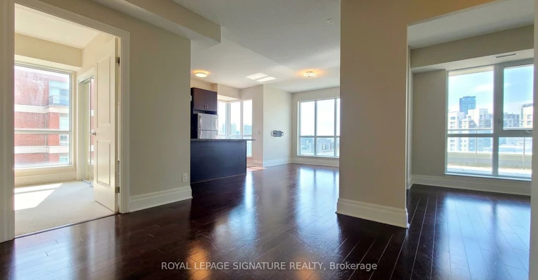512-57 Upper Duke Crescent, Markham, ON, L6G 0B8 - 3