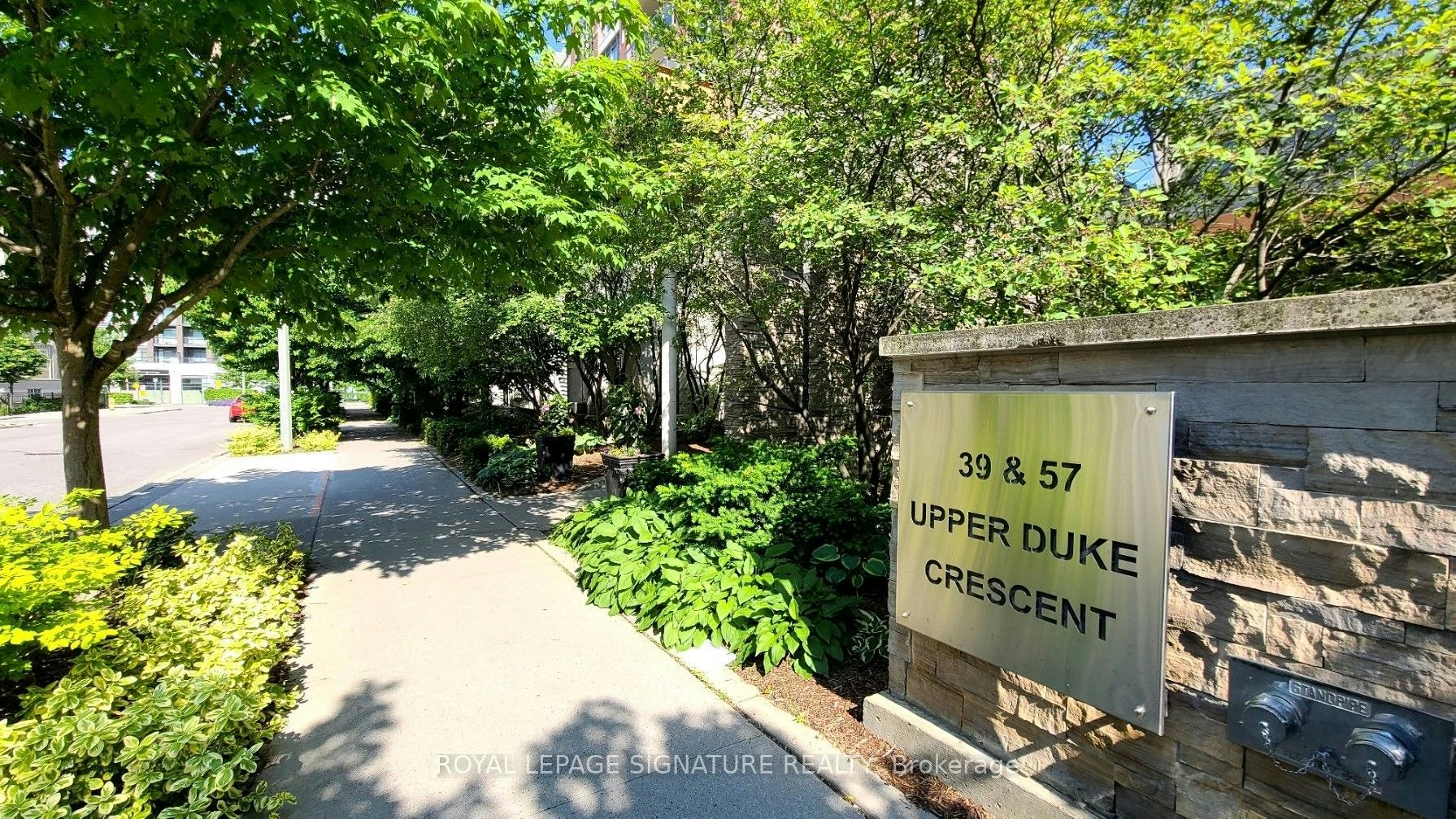 512-57 Upper Duke Crescent, Markham, ON, L6G 0B8 - 2
