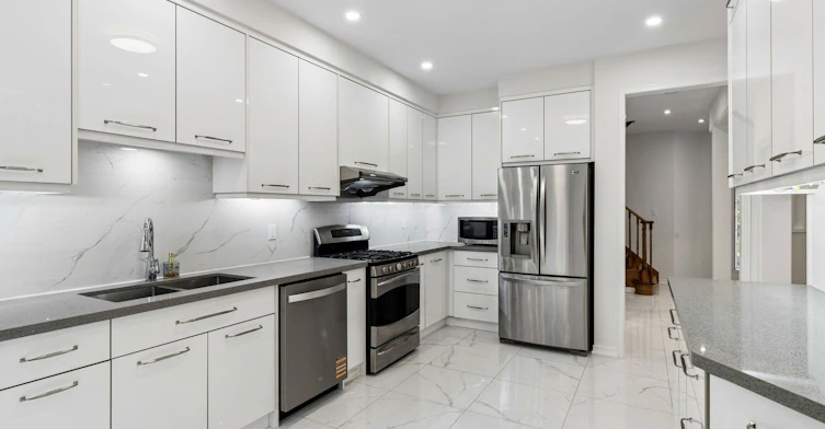41 Maroon Drive, Richmond Hill, ON, L4E 5B4 - 10