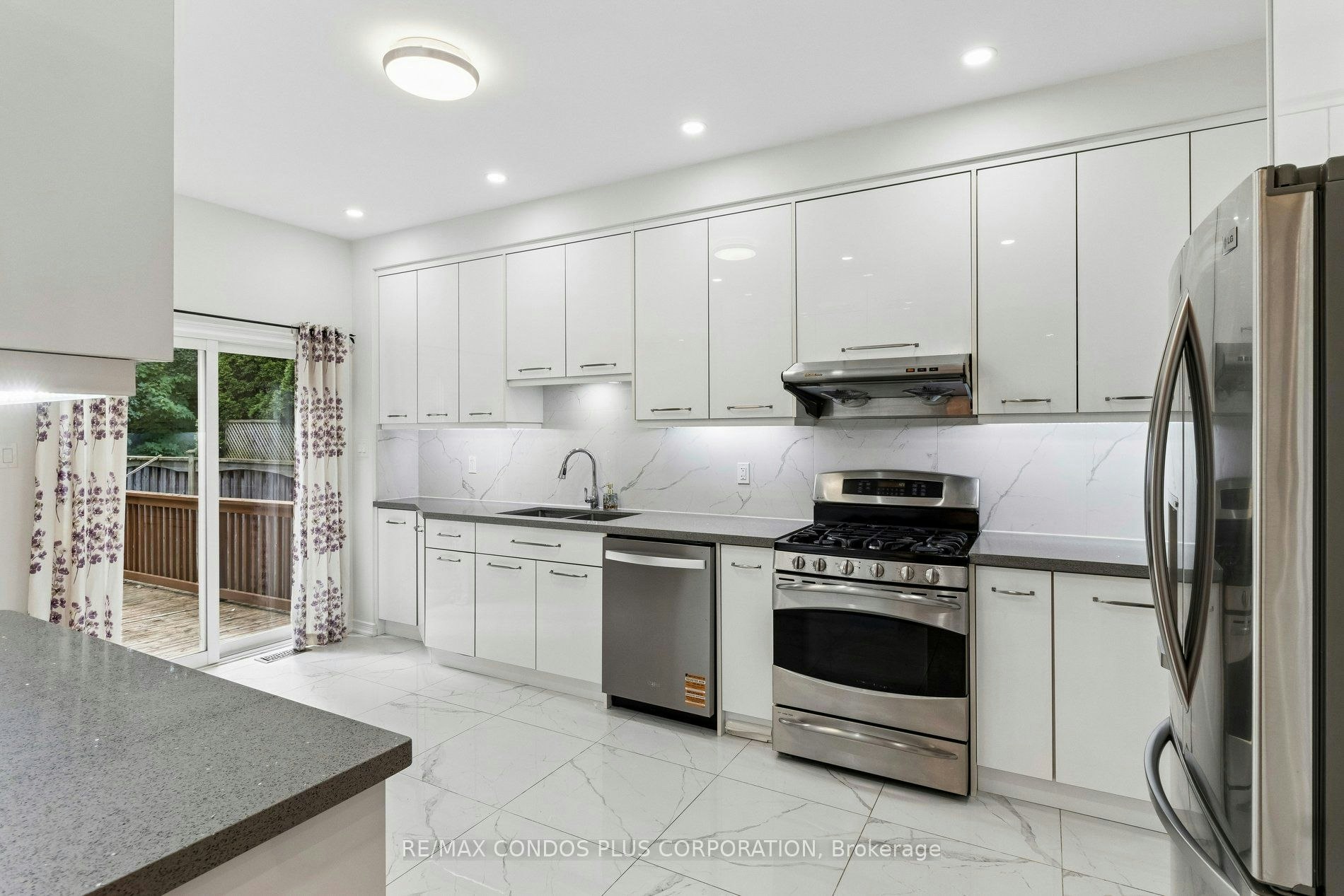 41 Maroon Drive, Richmond Hill, ON, L4E 5B4 - 8