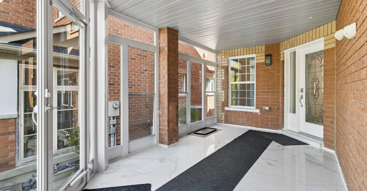 41 Maroon Drive, Richmond Hill, ON, L4E 5B4 - 4