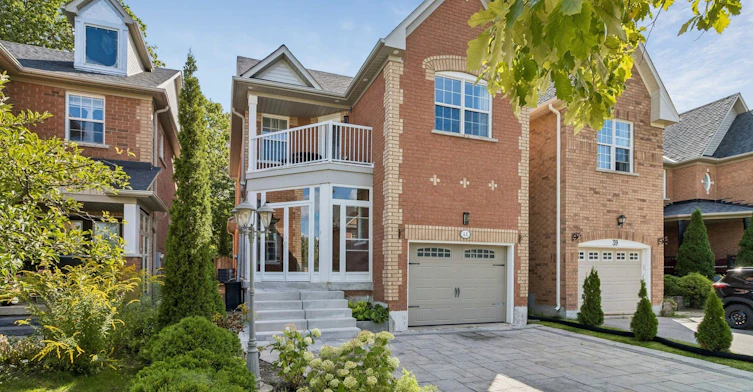 41 Maroon Drive, Richmond Hill, ON, L4E 5B4