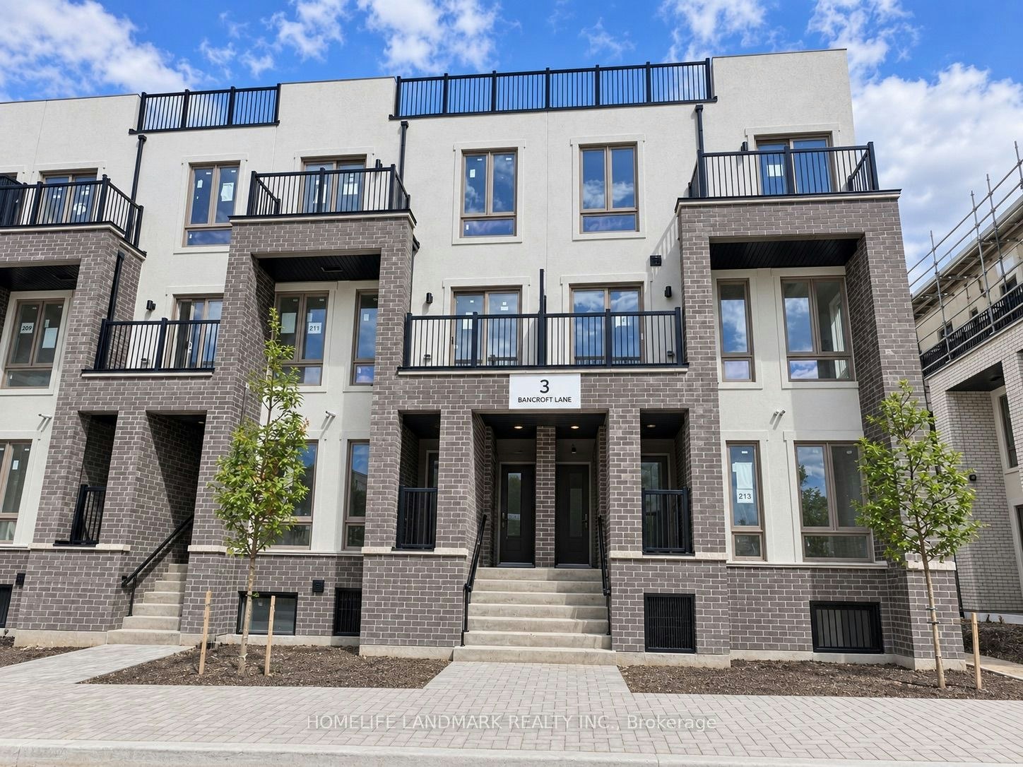 214-3 Bancroft Lane E, Richmond Hill, ON, L4E 1M1