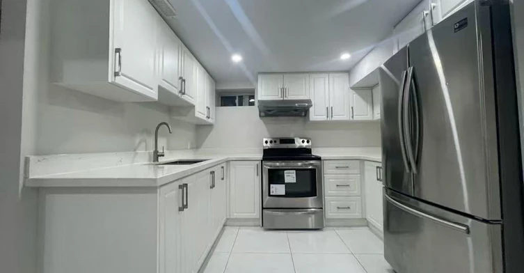 BSM Unit 2-63 Highgate Drive, Markham, ON, L3R 3R8 - 4