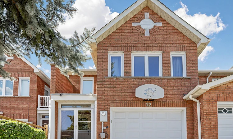 52 Queensmill Court
