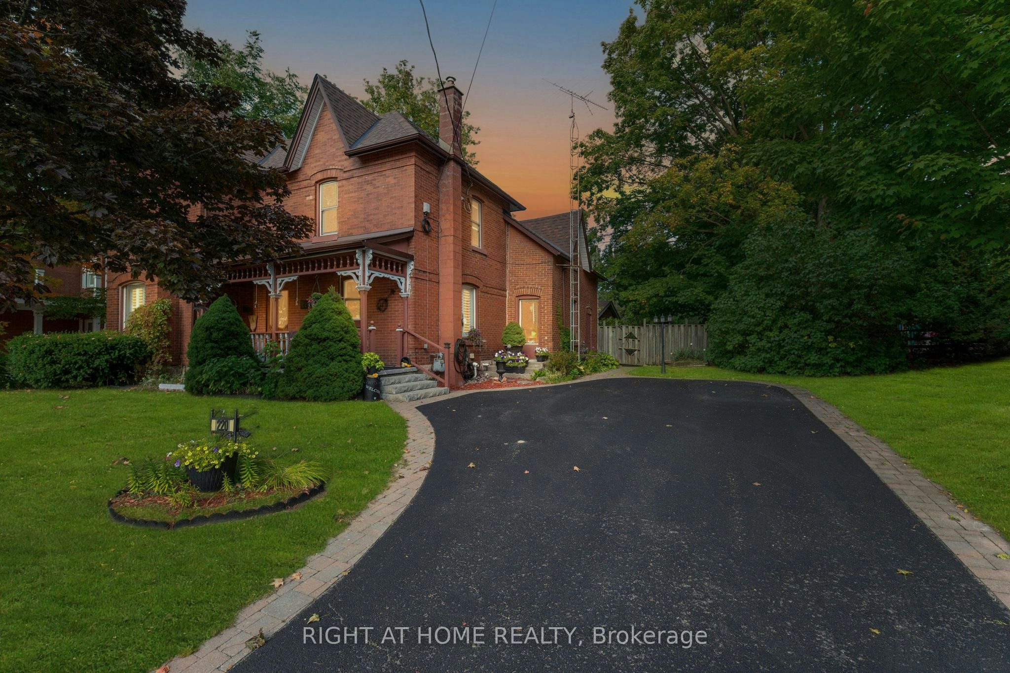 220 Barrie Street, Essa, ON, L0L 2N0