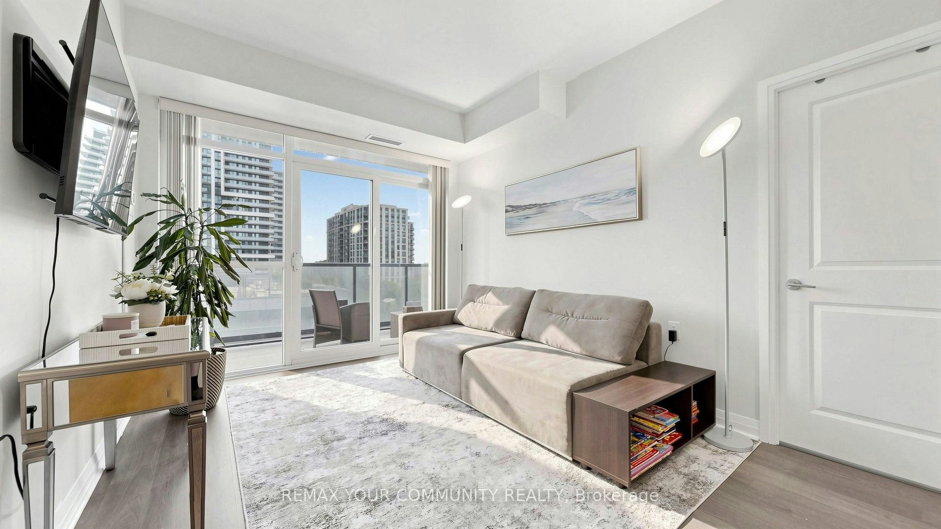 408-55 Oneida Crescent - 2