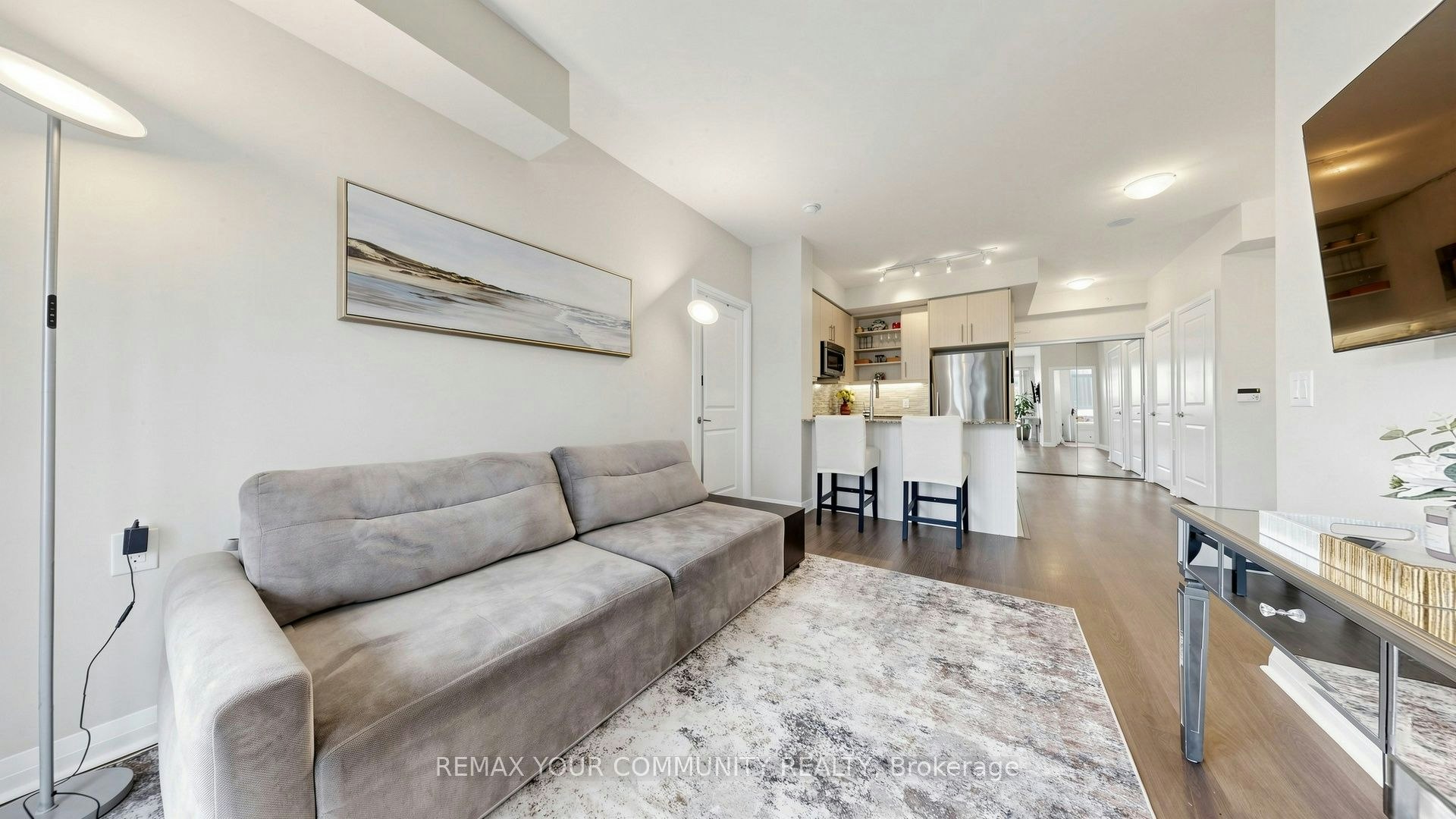 408-55 Oneida Crescent - 4