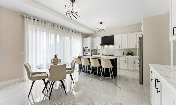 7 Ballanview Court