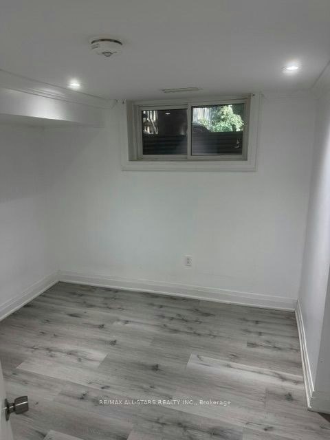 252 Taylor Mills Drive S, Richmond Hill, ON, L4C 2S6 - 8