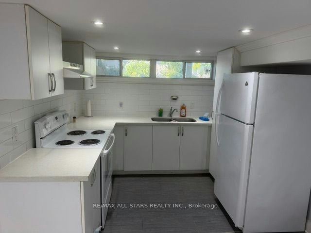 252 Taylor Mills Drive S, Richmond Hill, ON, L4C 2S6 - 5