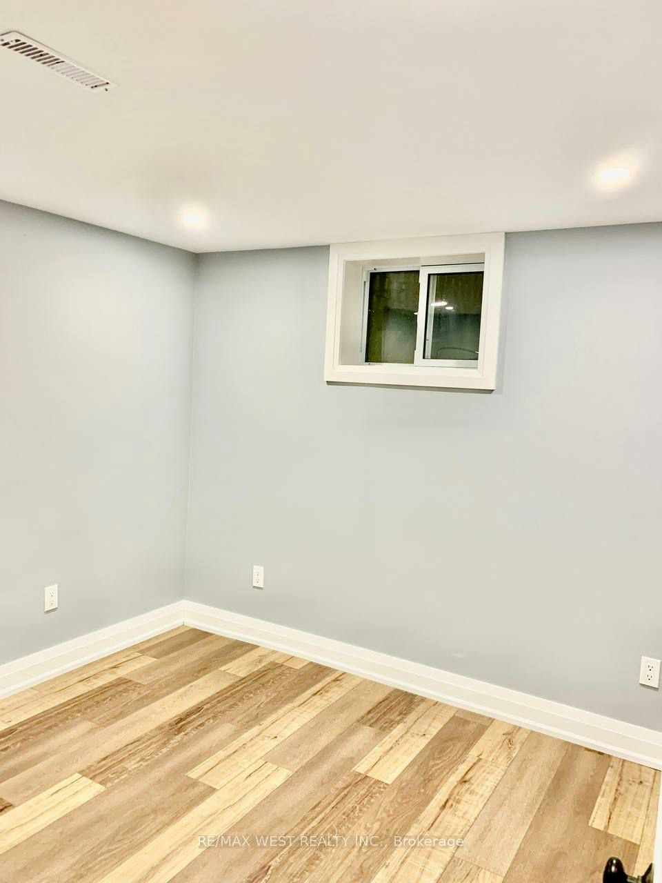 Basement-5 Mcdonald Drive, Aurora, ON, L4G 2T4 - 9