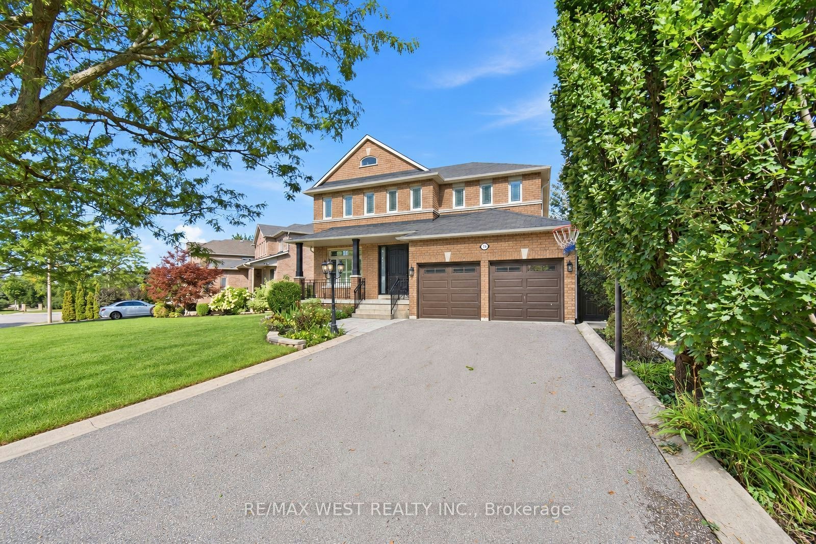 65 Burnhaven Avenue, Vaughan, ON, L6A 2P2